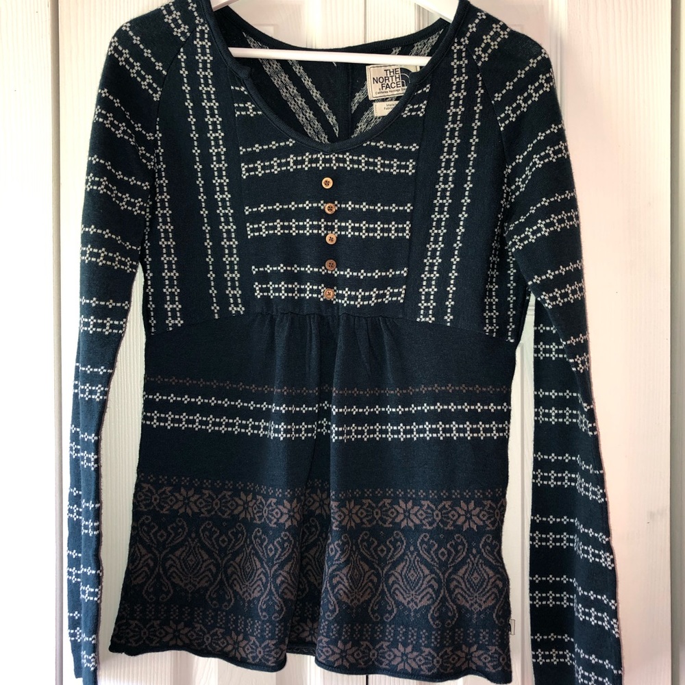 NORTH FACE sweater size M